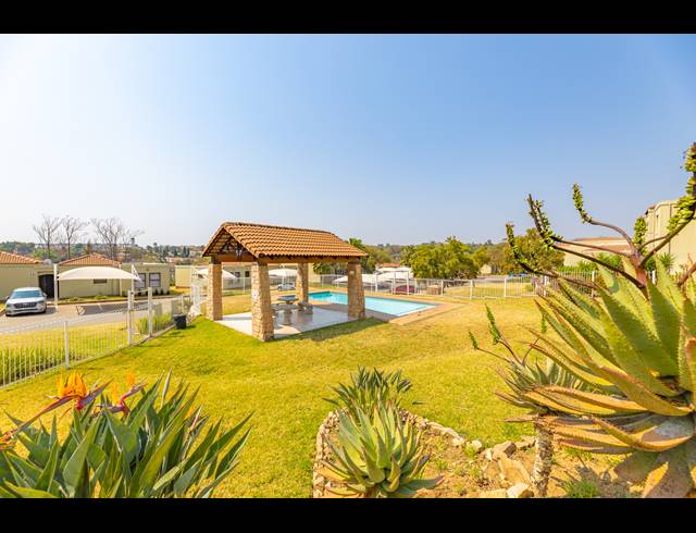 2 BEDROOM TOWNHOUSE FOR SALE IN BROADACRES